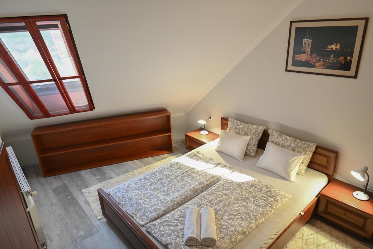 Borbarat Vendeghaz Villa Eger Buitenkant foto