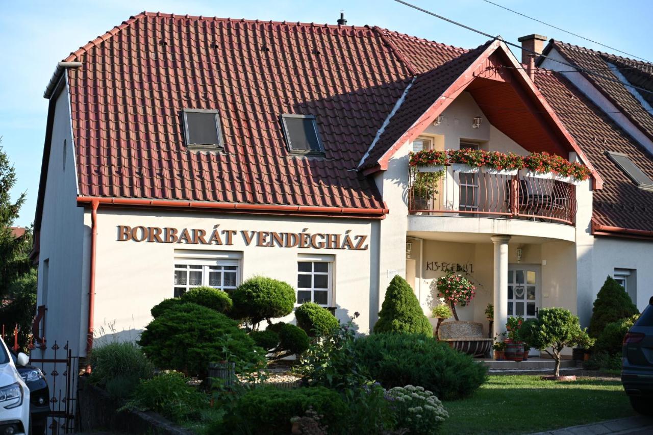 Borbarat Vendeghaz Villa Eger Buitenkant foto